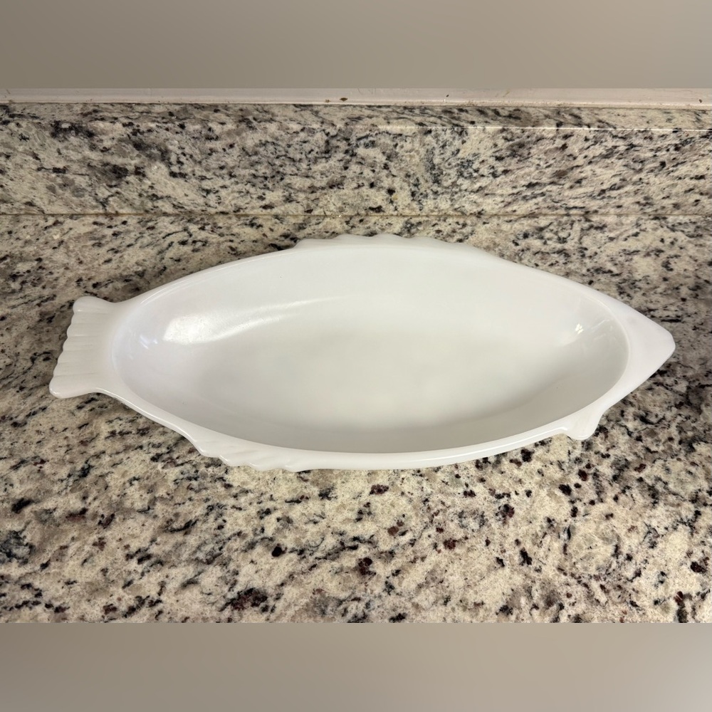 White Fish-Shaped Serving Platter